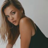 Nas Pakhomova