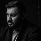 Марк Бартон