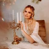 ELENA MILAVA 🩷