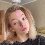 Кэрри про шмотки болтает!!