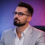 امیرحسین ولیان / تولید محتوا / هوش مصنوعی / اپلیکیشن / پرامپت