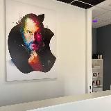 iPhone Store