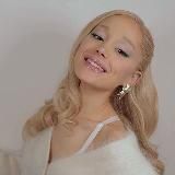 ariana grande info ꕤ