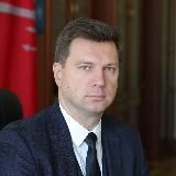 Ли