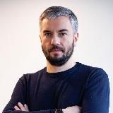 С теми кто свалился с луны