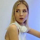 Шоу-бизнес по любви / Виктория