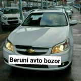 Beruniy avto bozor