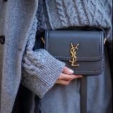 FASHION_BUYER_ANNA